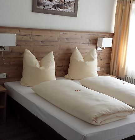 Hotel Alte Krone Тюбинген Номер фото