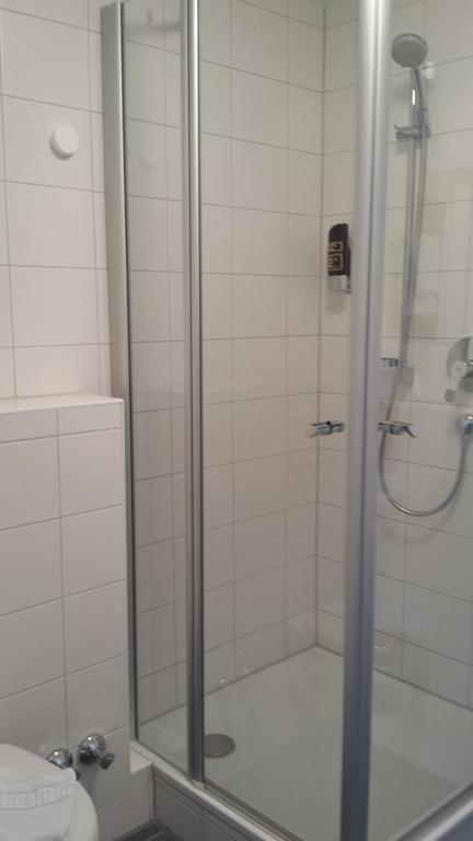 Hotel Alte Krone Тюбинген Номер фото
