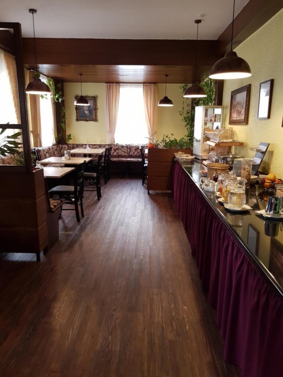 Hotel Alte Krone Тюбинген Экстерьер фото